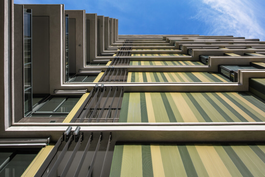 Revestimento metálico