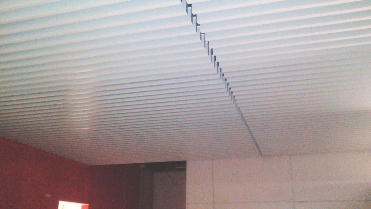 Brise Metálico Sistema NB100 - Refax