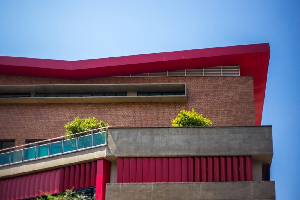 Brise Asa de avião instalado tipo dentro do vão.