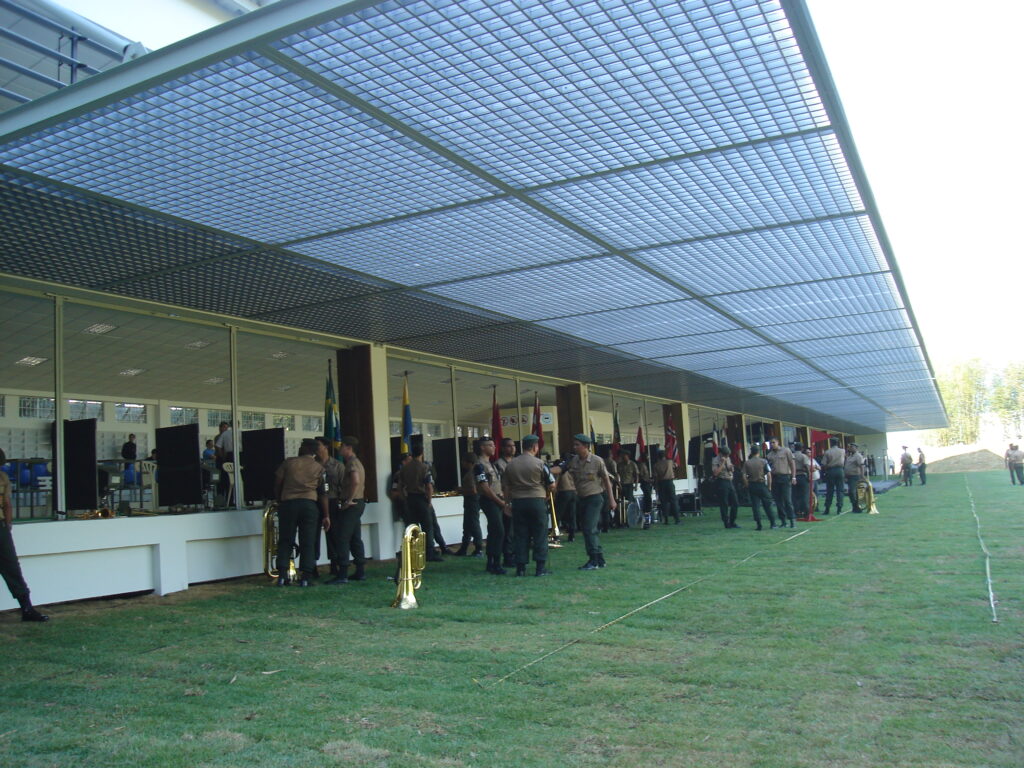 Brise colmeia instalado tipo marquise